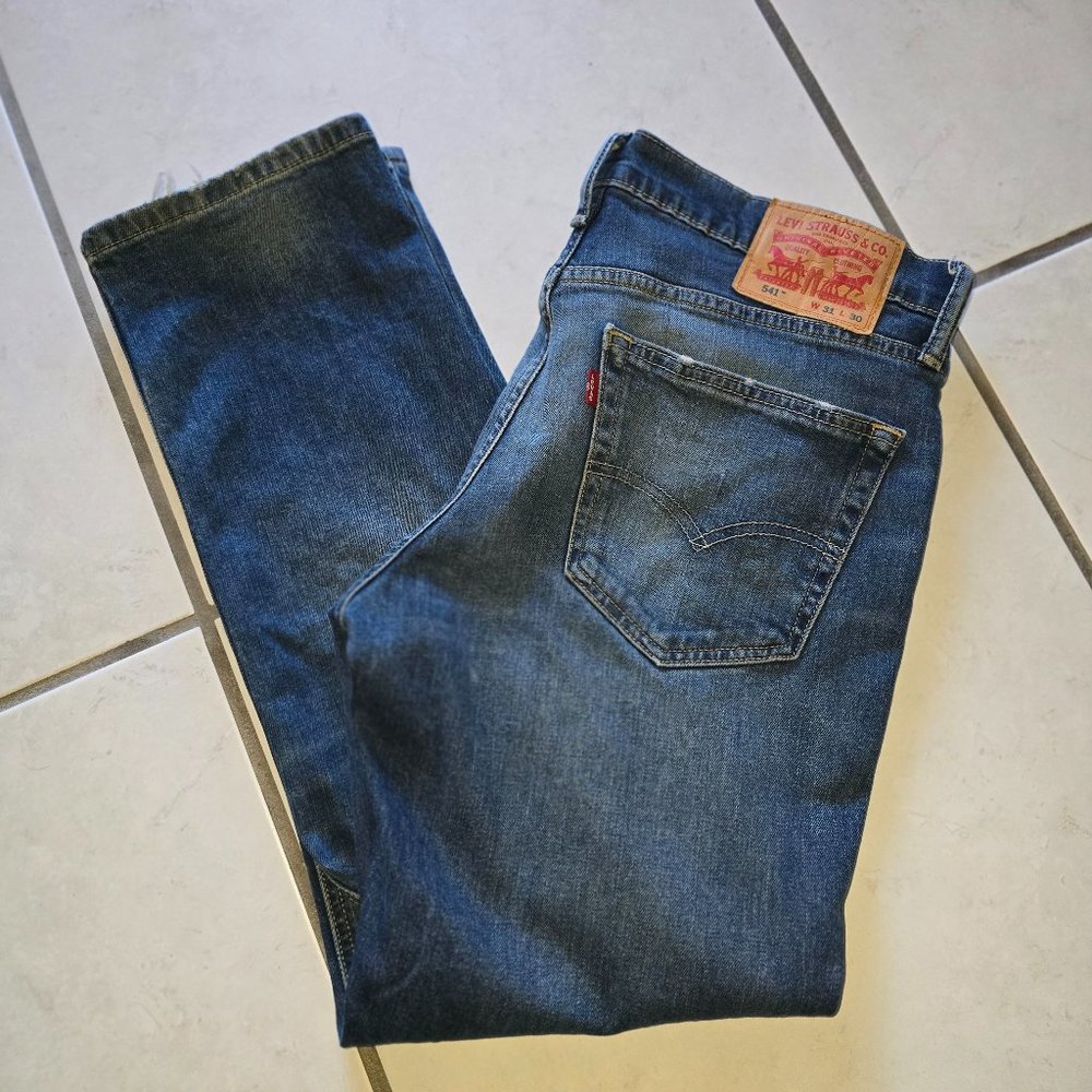 Levi's Mens 541 Athletic Taper jeans, 31x30, Blue